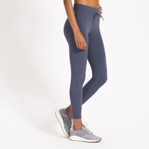 Vuori Daily Legging in Ocean